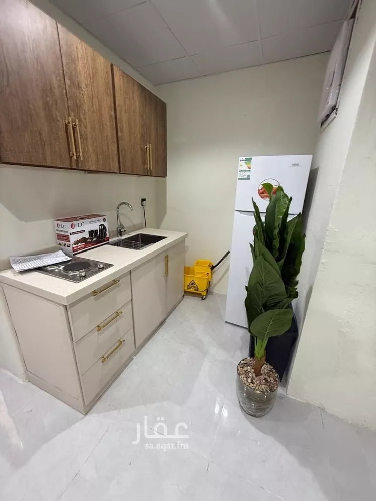 عمارة للإيجار في شارع أبي حامد الغزالي, حي العريجاء الأوسط, مدينة الرياض, منطقة الرياض صورة 4