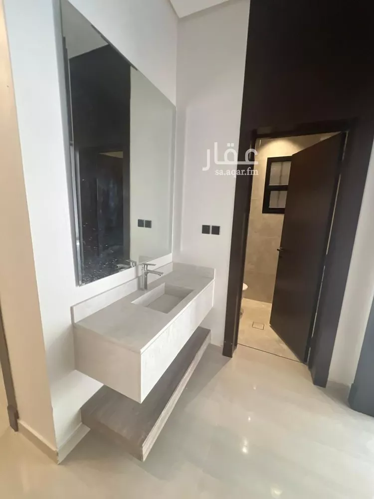 دور للبيع في حي عكاظ, مدينة الرياض, منطقة الرياض صورة 5