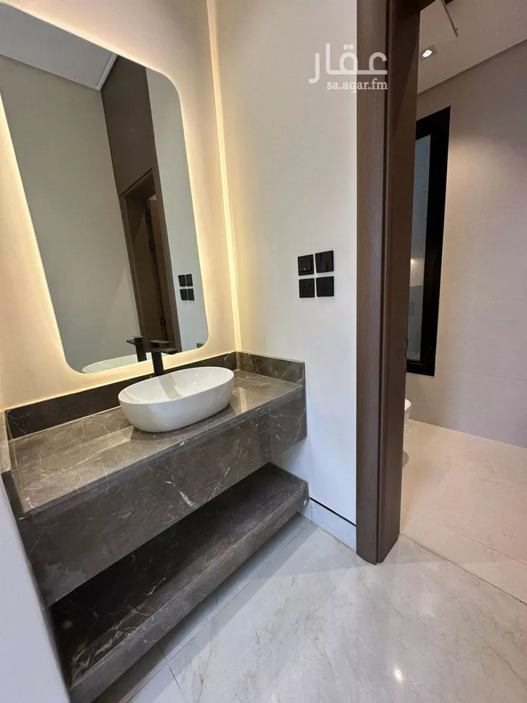 فيلا للبيع في شارع الراجحي, حي الظرفة, مدينة خميس مشيط, منطقة عسير صورة 5