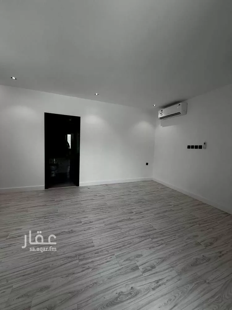 فيلا للبيع في شارع فالح بن الصغير, حي العقيق, مدينة الرياض, منطقة الرياض صورة 4