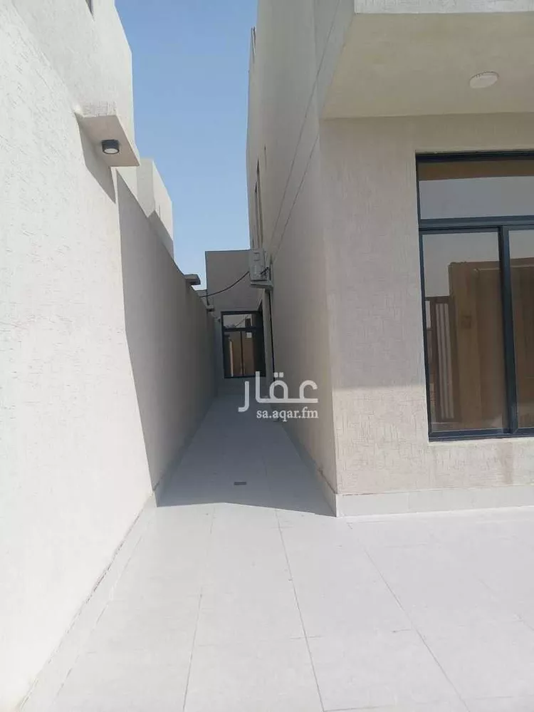 فيلا للإيجار في شارع المباركه, حي الشعلة, مدينة الدمام, المنطقة الشرقية صورة 3