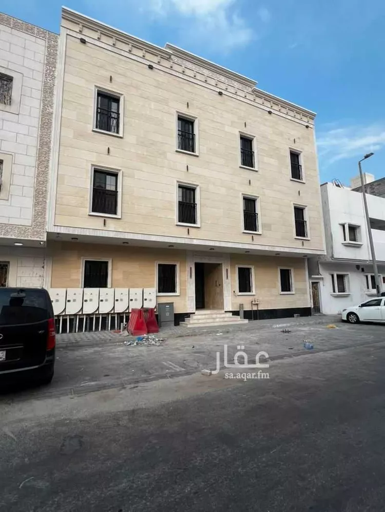 عمارة للبيع في شارع حائل, حي الثقبة, مدينة الخبر, المنطقة الشرقية صورة 2