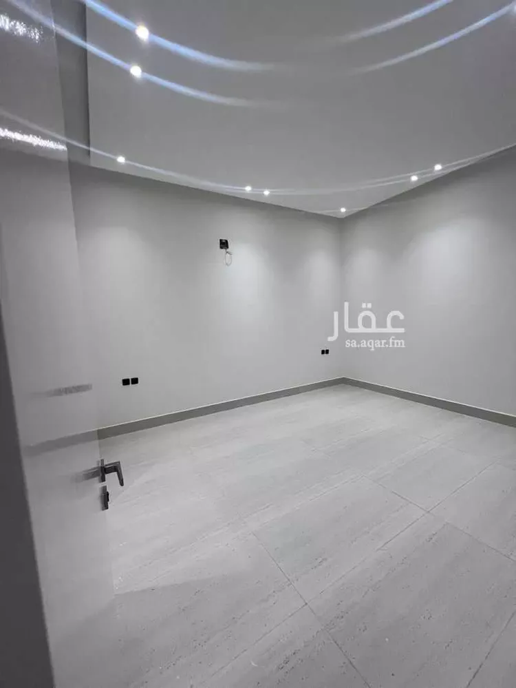 دور للبيع في شارع يزيد بن مزيد الشيباني, حي الرمال, مدينة الرياض, منطقة الرياض صورة 3