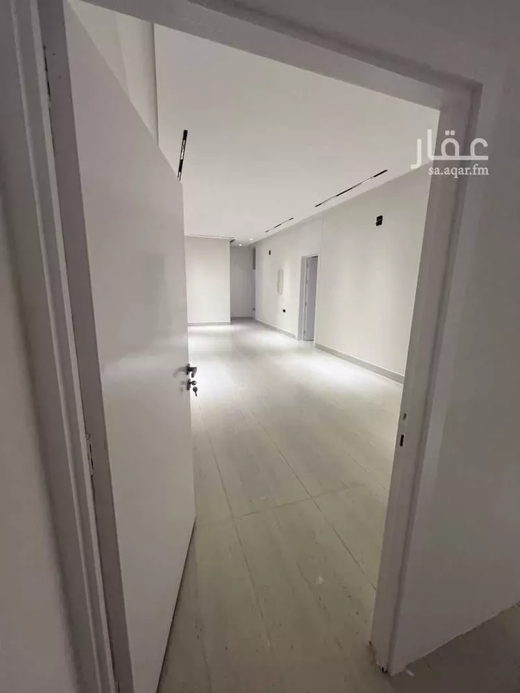 دور للبيع في شارع يزيد بن مزيد الشيباني, حي الرمال, مدينة الرياض, منطقة الرياض صورة 4