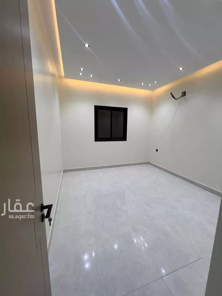 فيلا للبيع في شارع إبراهيم بن حسين, حي الرمال, مدينة الرياض, منطقة الرياض صورة 4