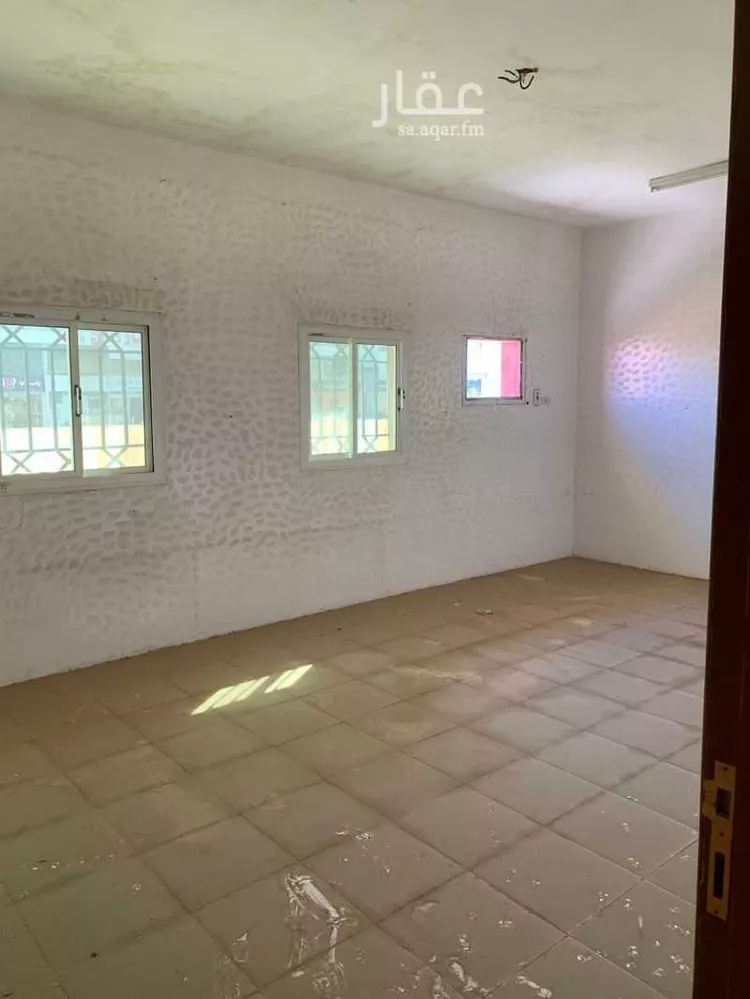 عمارة للبيع في شارع الملك فهد, حي الصفاء, مدينة مهد الذهب, منطقة المدينة المنورة صورة 2