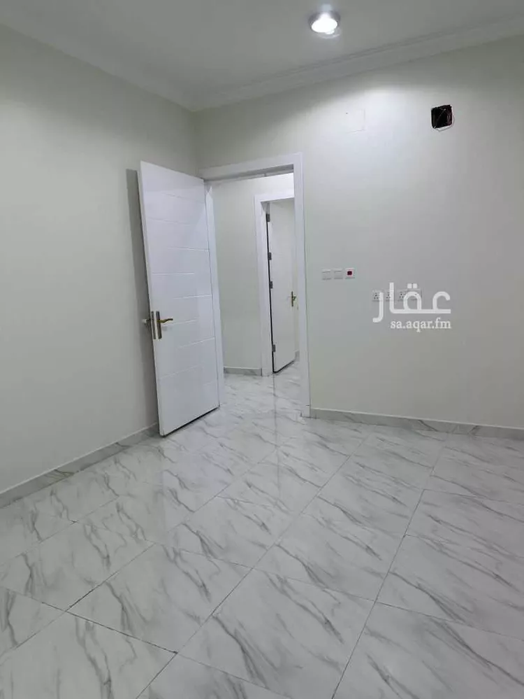 شقة للإيجار في شارع تاج الدين الكندي ، حي الحزم ، الرياض ، منطقة الرياض صورة 4