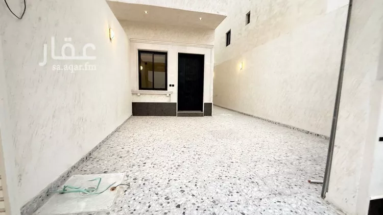 دور للبيع في شارع علي البجادي , حي الرمال, مدينة الرياض, منطقة الرياض