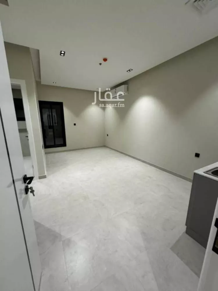 شقة للإيجار في شارع طارق بن شهاب , حي العارض, مدينة الرياض, منطقة الرياض صورة 2