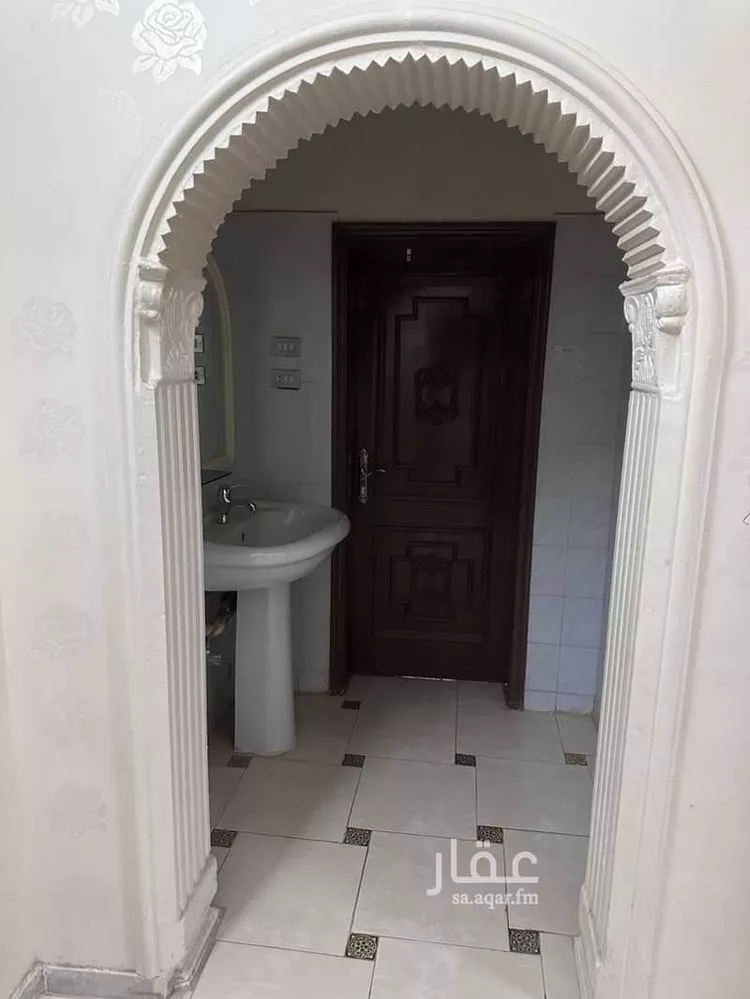 عمارة للبيع في شارع عمرو ابن ام مكتوم, حي المغيسلة, مدينة المدينه المنوره, منطقة المدينة المنورة صورة 2