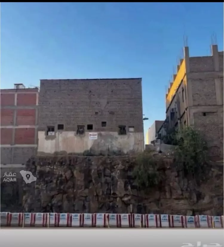 عمارة للبيع في شارع الامير عبدالمجيد بن عبدالعزيز, حي الدويمة, مدينة المدينه المنوره, منطقة المدينة المنورة