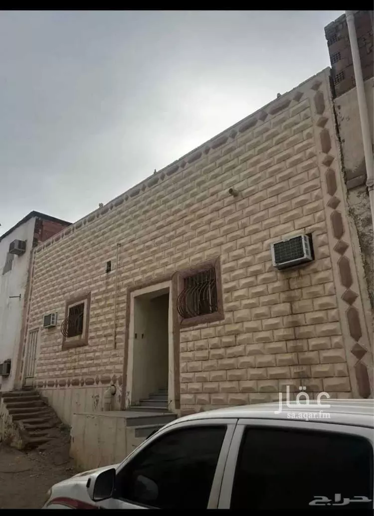 دور للبيع في شارع شداد بن عبدالرحمن الانصاري, حي الظاهرة, مدينة المدينة المنورة, منطقة المدينة المنورة