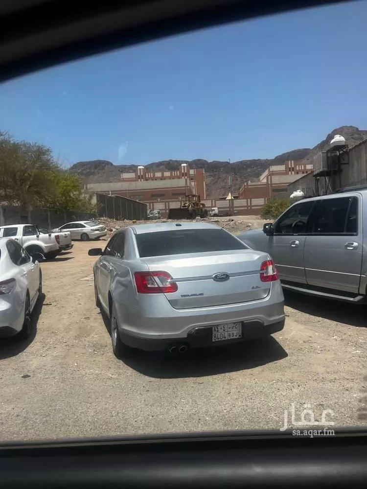 أرض للبيع في شارع الامير سلطان بن عبدالعزيز, حي بنى بياضة, مدينة المدينة المنورة, منطقة المدينة المنورة 1 صورة