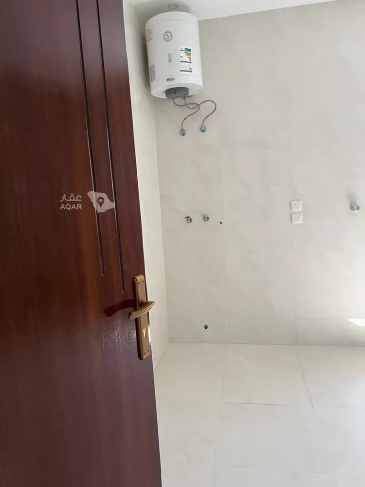 فيلا للبيع في شارع يحيىى بن عبدالرحمن السعيدي, حي نبلاء, مدينة المدينة المنورة, منطقة المدينة المنورة 18