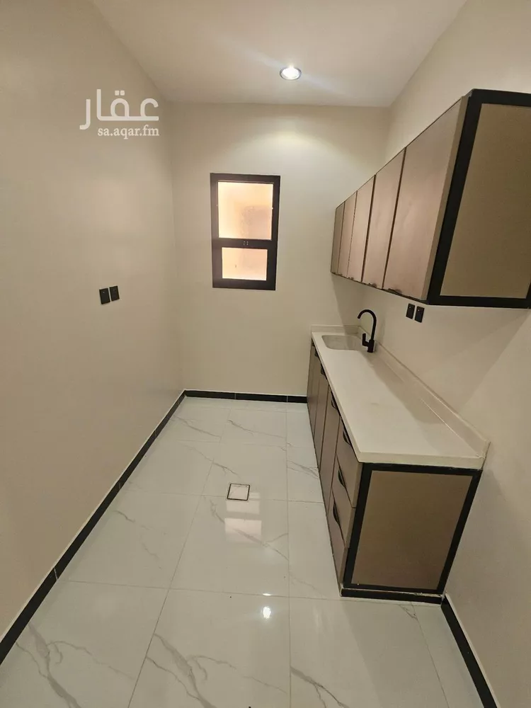 شقة للإيجار في شارع شهيد الدين ثم الوطن عبدالرحمن بن عزاز, حي الشهداء, مدينة الرياض, منطقة الرياض 12
