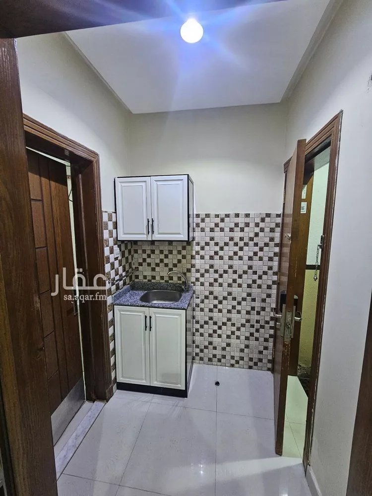 شقة للإيجار في شارع النسائي, حي اليرموك, مدينة الرياض, منطقة الرياض صورة 3