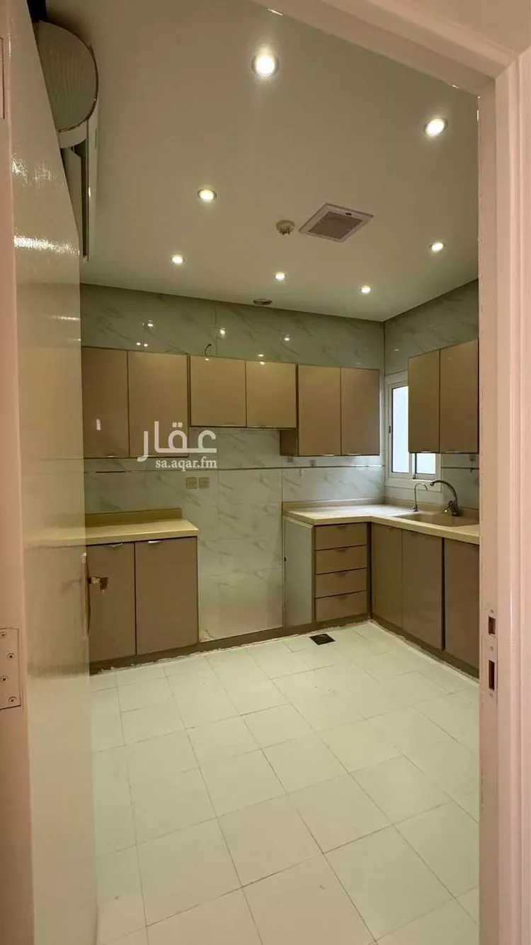 عمارة للإيجار في شارع الأمير أحمد بن عبدالعزيز, حي لبن, مدينة الرياض, منطقة الرياض صورة 4