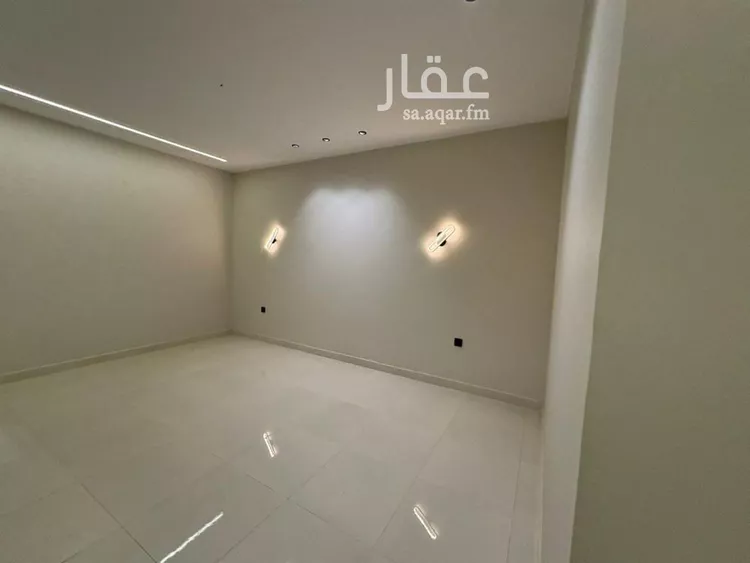 شقة للبيع في شارع صفية بنت حيى بن اخطب, حي الورود, مدينة صامطه, منطقة جازان صورة 5