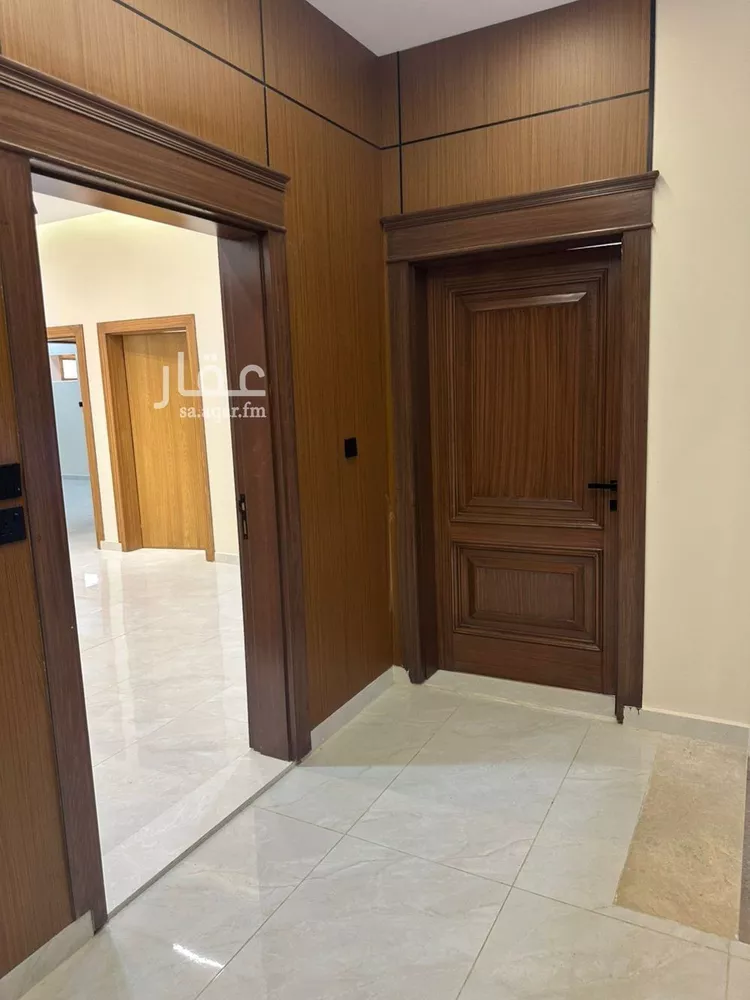 شقة للبيع في شارع أحمد عبد الله الفاسي, حي السويس 2, مدينة جازان, منطقة جازان صورة 3