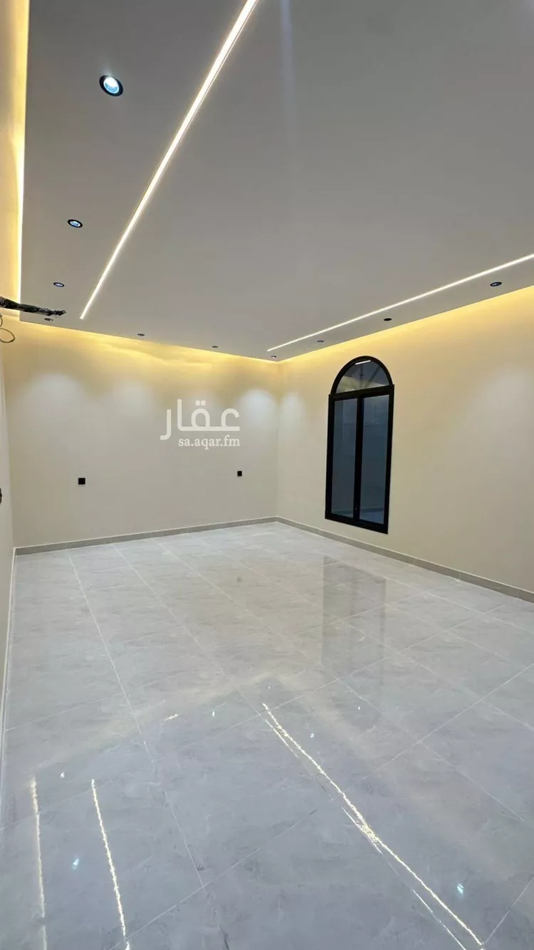 فيلا للبيع في شارع الملك فيصل بن عبدالعزيز, حي السلام, مدينة صامطة, منطقة جازان