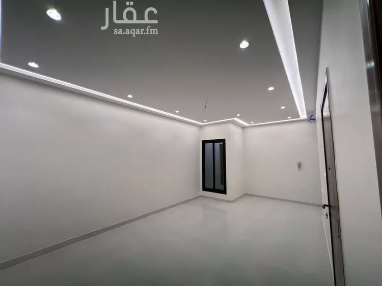 فيلا للبيع في شارع رفاعة ابن مبشر ابن الحارث الظفري, حي العاقول, مدينة المدينة المنورة, منطقة المدينة المنورة صورة 4