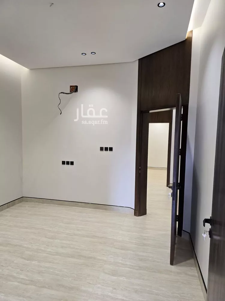 فيلا للبيع في شارع ابن العميد, حي المعمورة, مدينة خميس مشيط, منطقة عسير صورة 5