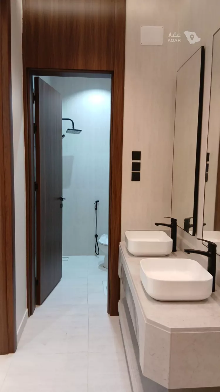 فيلا للبيع في شارع ابي بكر الصفي, حي اليرموك, مدينة خميس مشيط, منطقة عسير صورة 2