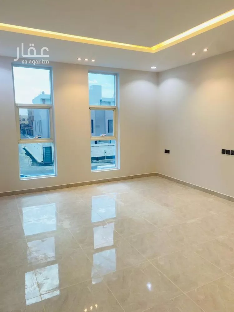 فيلا للبيع في شارع ابي رافع الصائغ, حي الصناعية, مدينة خميس مشيط, منطقة عسير صورة 3