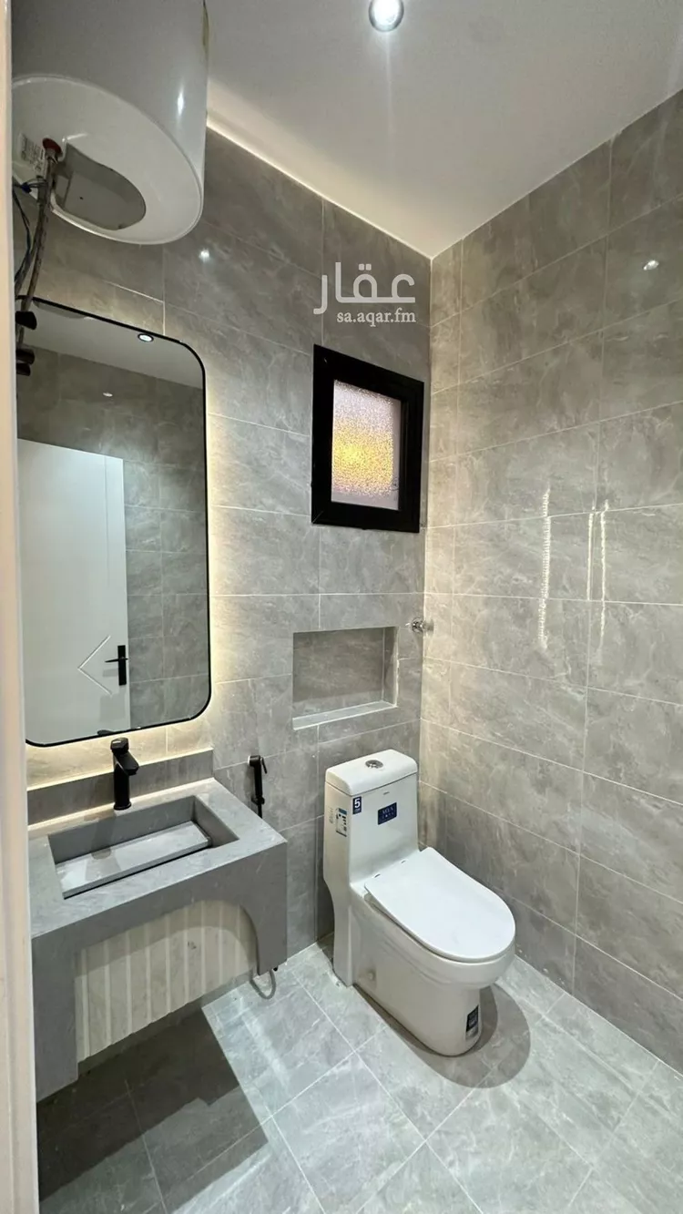 فيلا للبيع في شارع الملك فيصل بن عبدالعزيز, حي السلام, مدينة صامطة, منطقة جازان صورة 2