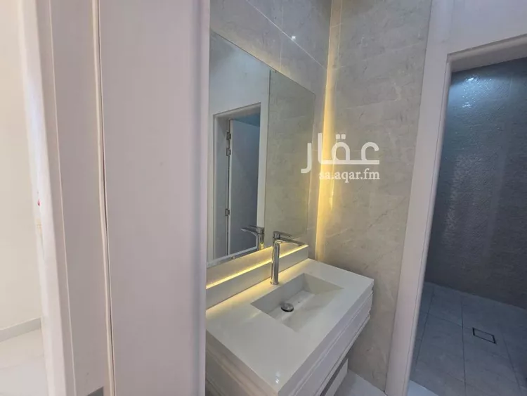 شقة للبيع في شارع ابو الشمقمق, حي السويس 1, مدينة جازان, منطقة جازان صورة 3