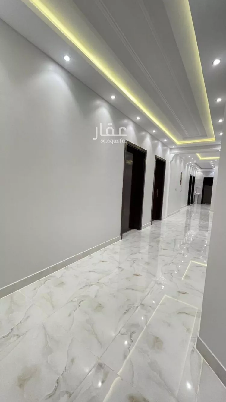 شقة للبيع في شارع مازن بن شيبان, حي المروج, مدينة أبها, منطقة عسير صورة 2