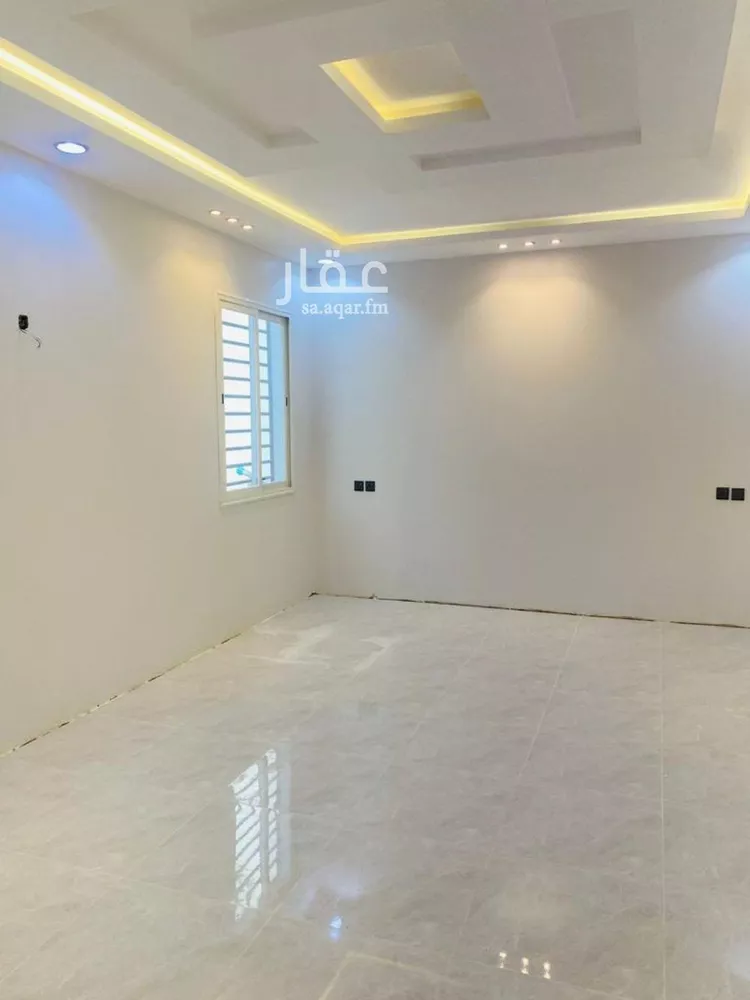 فيلا للبيع في شارع ابي رافع الصائغ, حي الصناعية, مدينة خميس مشيط, منطقة عسير صورة 5