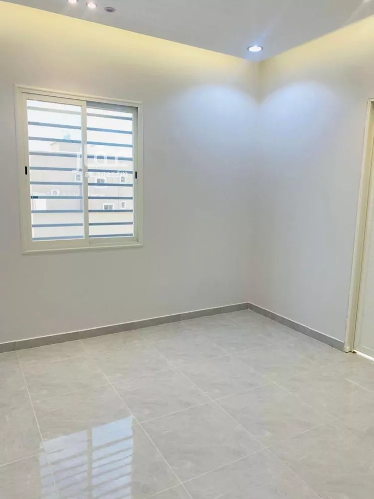 فيلا للبيع في شارع ابي رافع الصائغ, حي الصناعية, مدينة خميس مشيط, منطقة عسير صورة 2