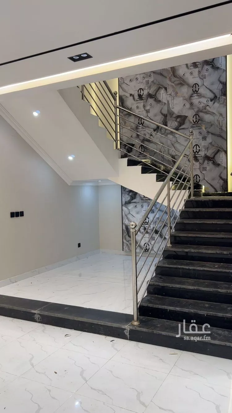 فيلا للبيع في شارع الملك فيصل بن عبدالعزيز, حي السلام, مدينة صامطة, منطقة جازان صورة 2