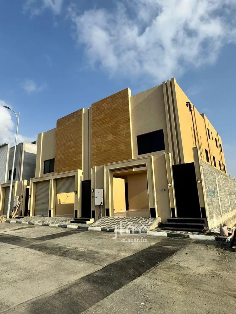 Apartment for Sale in Khamis Mushait Al Moosa Subdivision