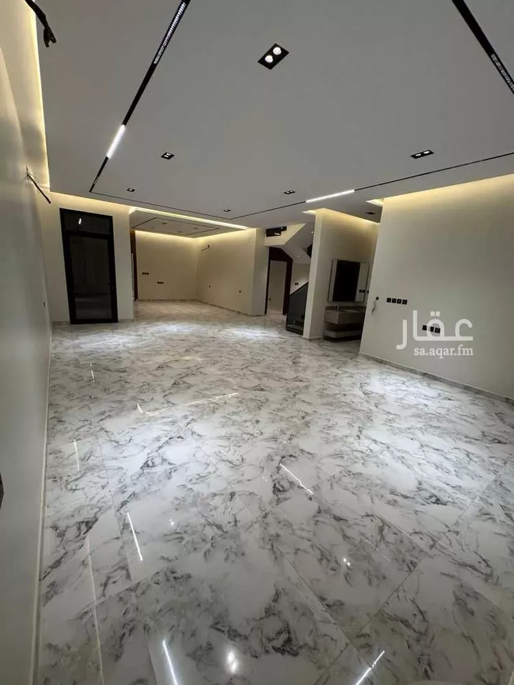 فيلا للبيع في شارع عرض 20م, حي الجنادرية, مدينة الرياض, منطقة الرياض 7