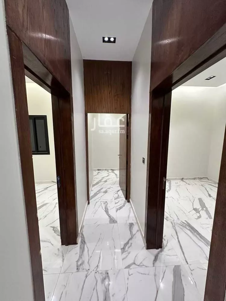 Floor for Sale in Riyadh Al Janadriyah صورة 3
