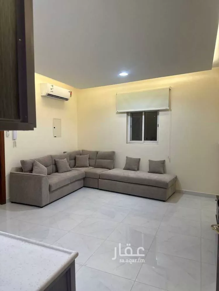 شقة للإيجار في شارع شارع المبارك بن الاثير, حي الضباب, مدينة الجبيل, المنطقة الشرقية صورة 2