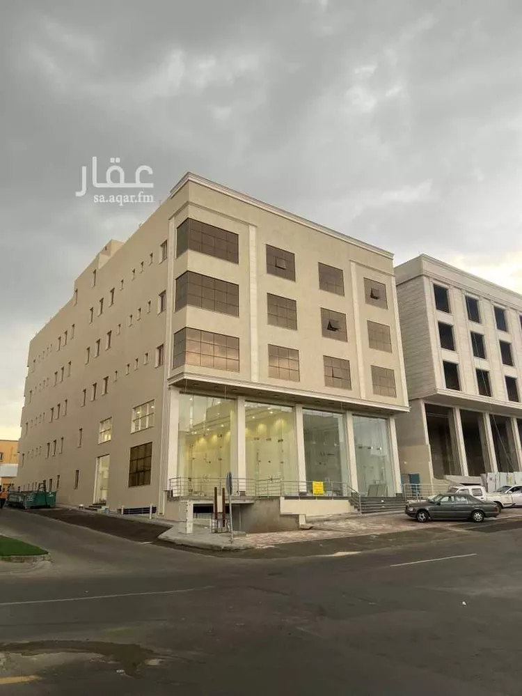 عمارة للبيع في شارع شارع عمرو بن الجموح, حي البديع, مدينة ابها, منطقة عسير
