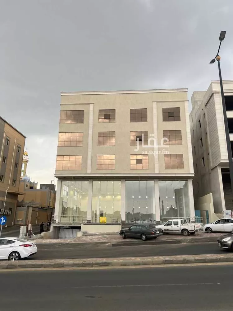 عمارة للبيع في شارع شارع عمرو بن الجموح, حي البديع, مدينة ابها, منطقة عسير صورة 2