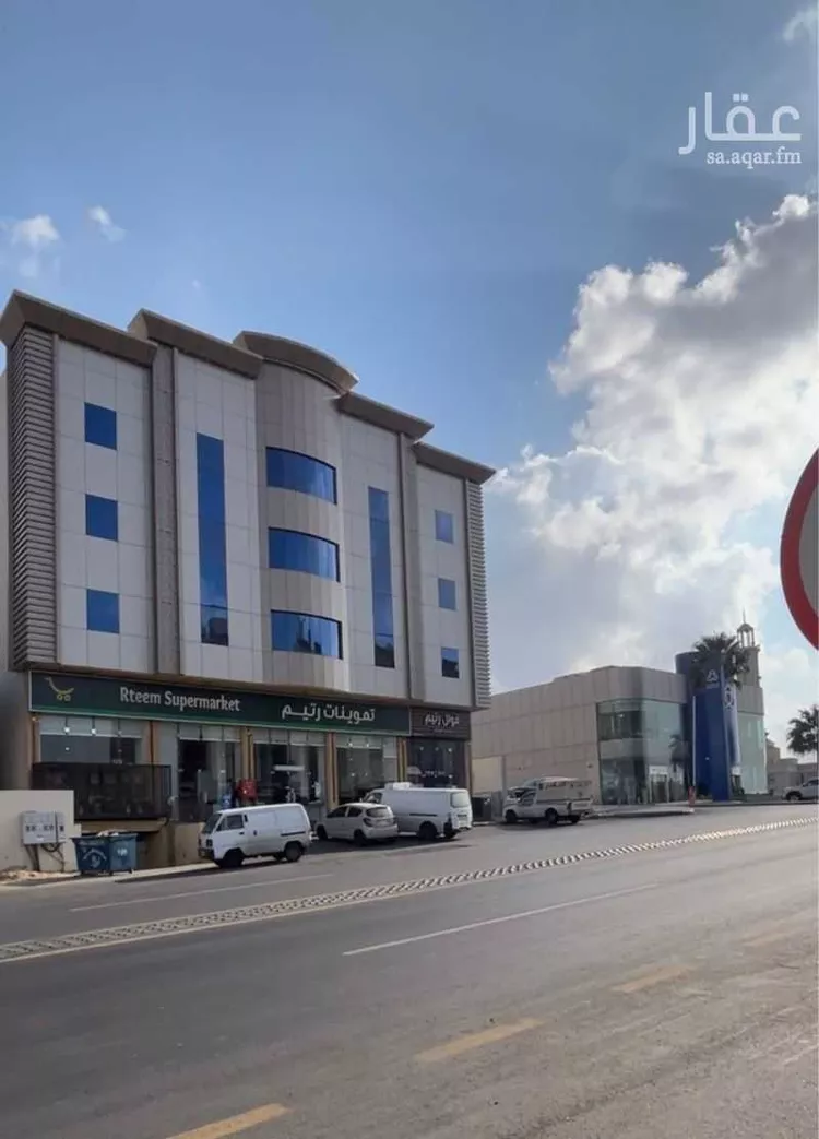 عمارة للإيجار في شارع مزيد الشاعر, حي البديع, مدينة أبها, منطقة عسير صورة 2