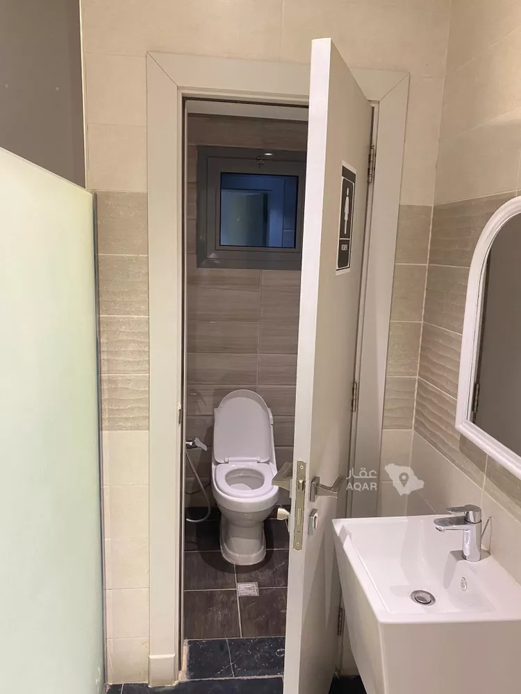 Commercial Office for Rent in Riyadh As Sulimaniyah 9
