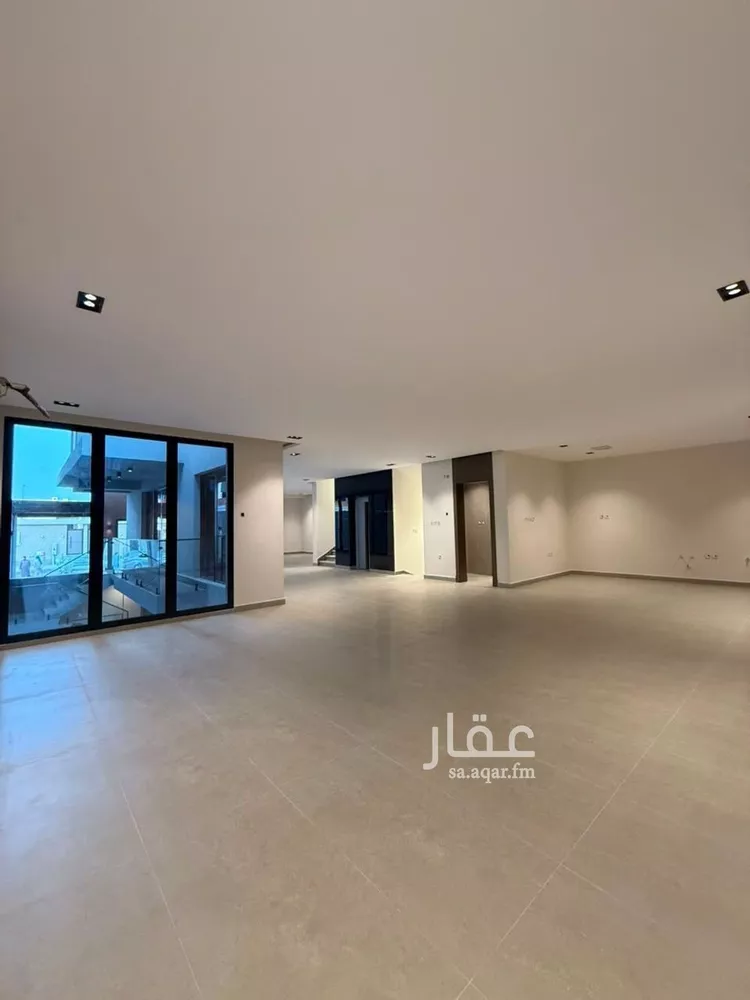 فيلا للبيع في شارع ابن العماد, حي الزمرد, مدينة جدة, منطقة مكة المكرمة صورة 3