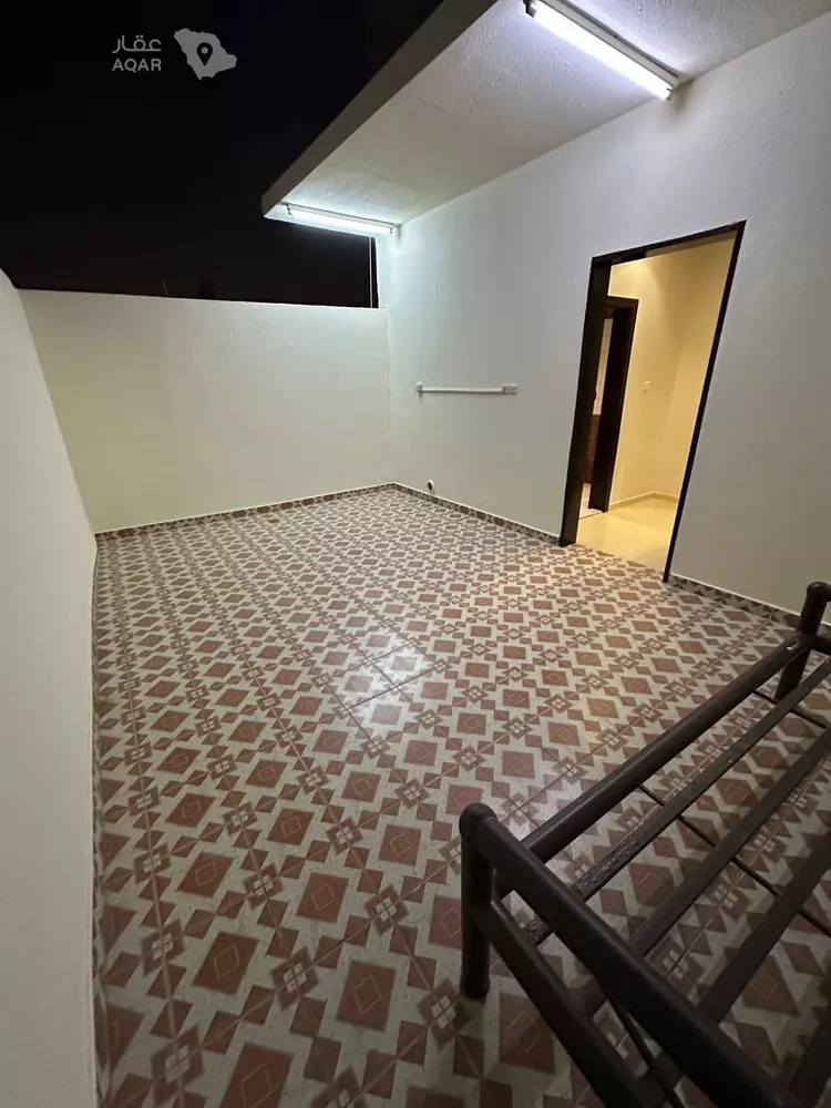 شقة للإيجار في شارع بحر العرب, حي إشبيلية, مدينة الرياض, منطقة الرياض 12