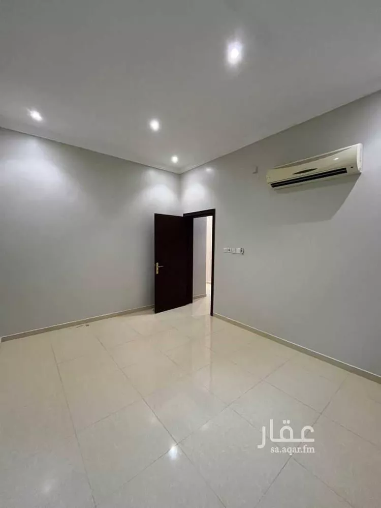 شقة للإيجار في شارع بحر العرب, حي إشبيلية, مدينة الرياض, منطقة الرياض صورة 3