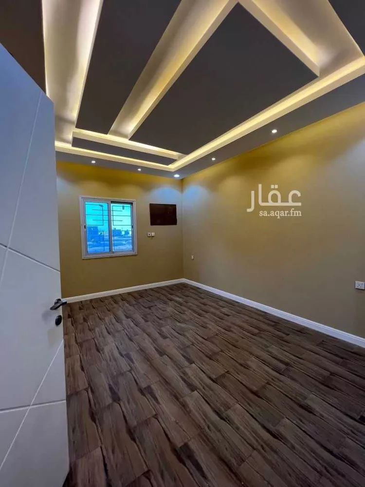 عمارة للبيع في شارع 4983415, حي العزيزية, مدينة الجبيل, المنطقة الشرقية صورة 3