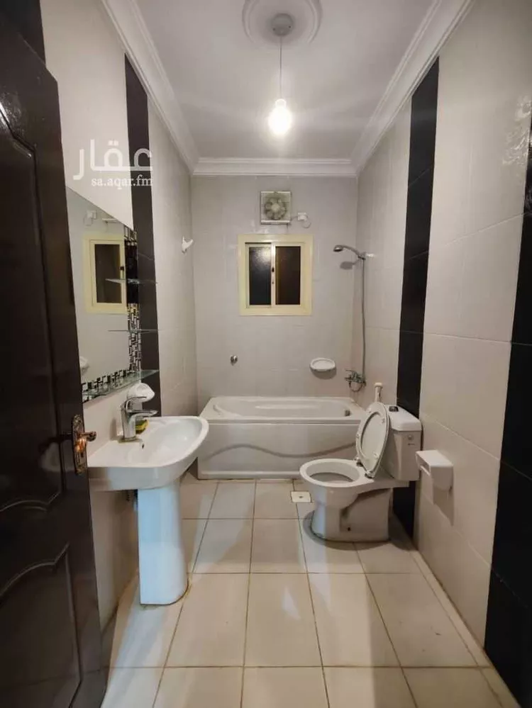 شقة للإيجار في شارع المستشار, حي العزيزية, مدينة جدة, منطقة مكة المكرمة