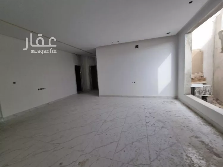 دور للبيع في شارع الحوير, حي ديراب, مدينة الرياض, منطقة الرياض صورة 3