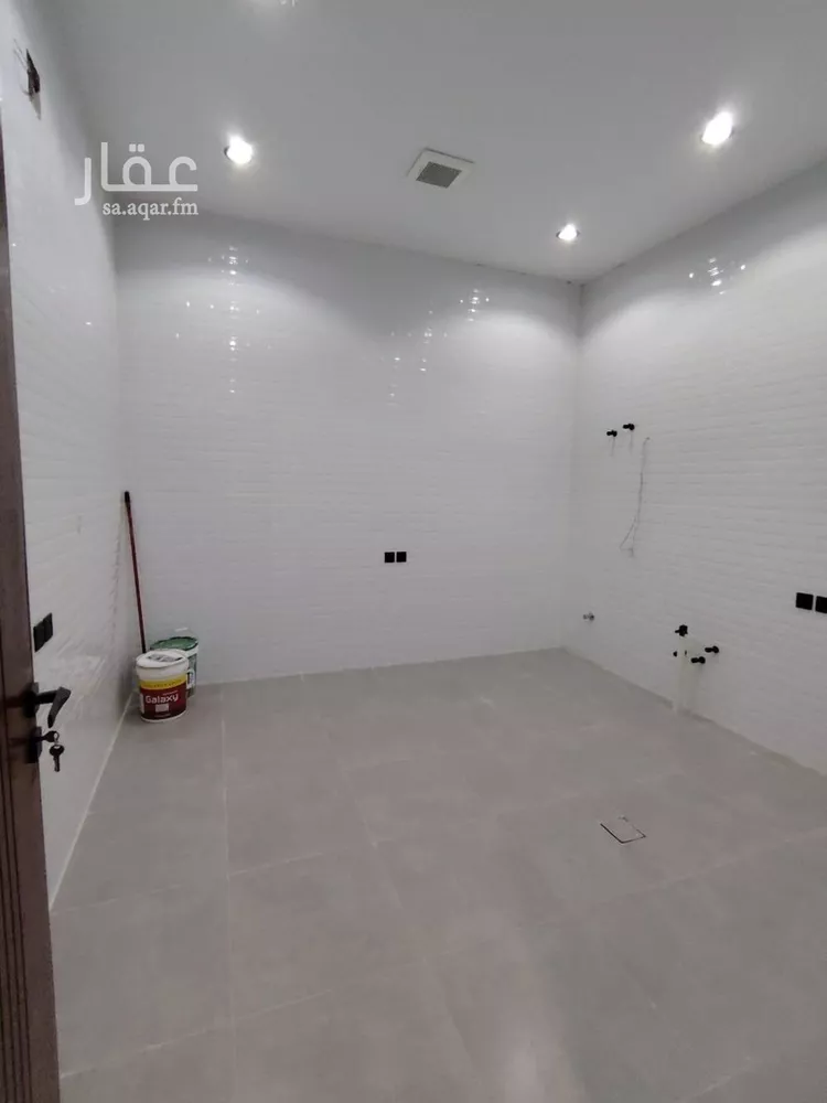 دور للبيع في شارع عبدالله النصري, حي طويق, مدينة الرياض, منطقة الرياض صورة 4