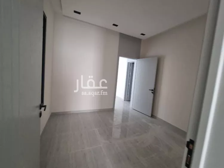 دور للبيع في شارع مالك بن الحارث, حي بدر, مدينة الرياض, منطقة الرياض صورة 4